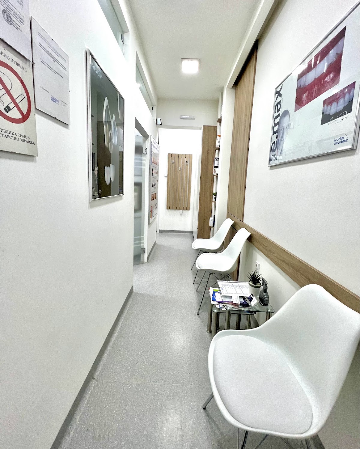 Prijatan ambijent - Stomatološka ordinacija Krunić